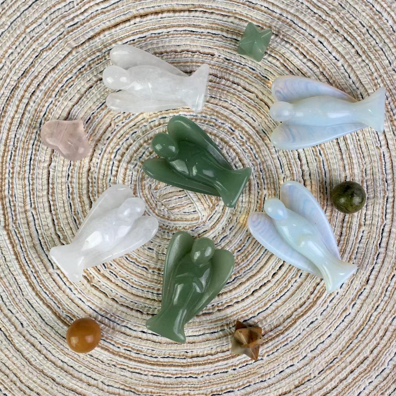 Wholesale Colorful Mineral Quartz Crystal Angel Carved Rose Quartz Small Figurines  Angel For Gift