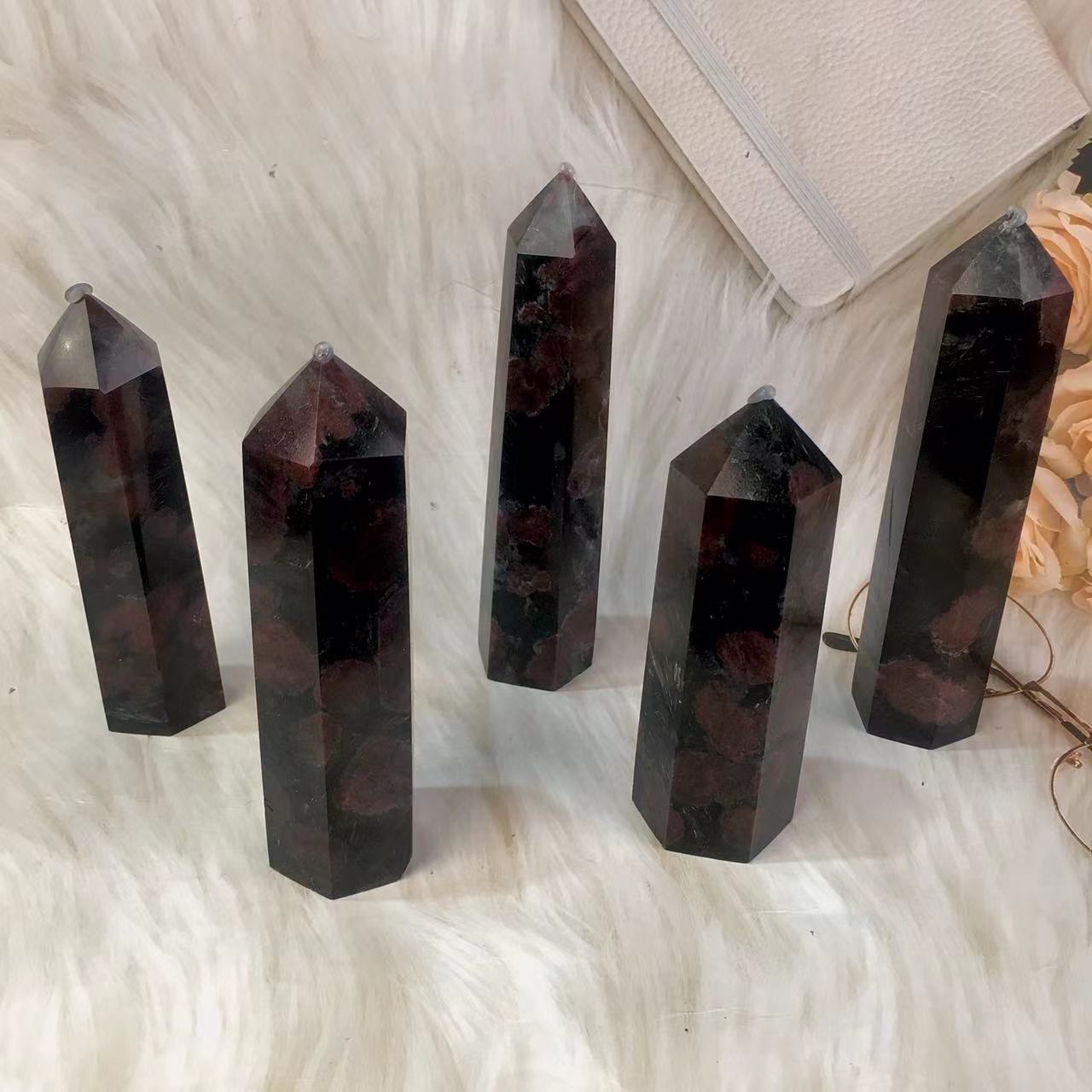 Wholesale high quality  fireworks garnet crystal  tower for  decoration 1kg