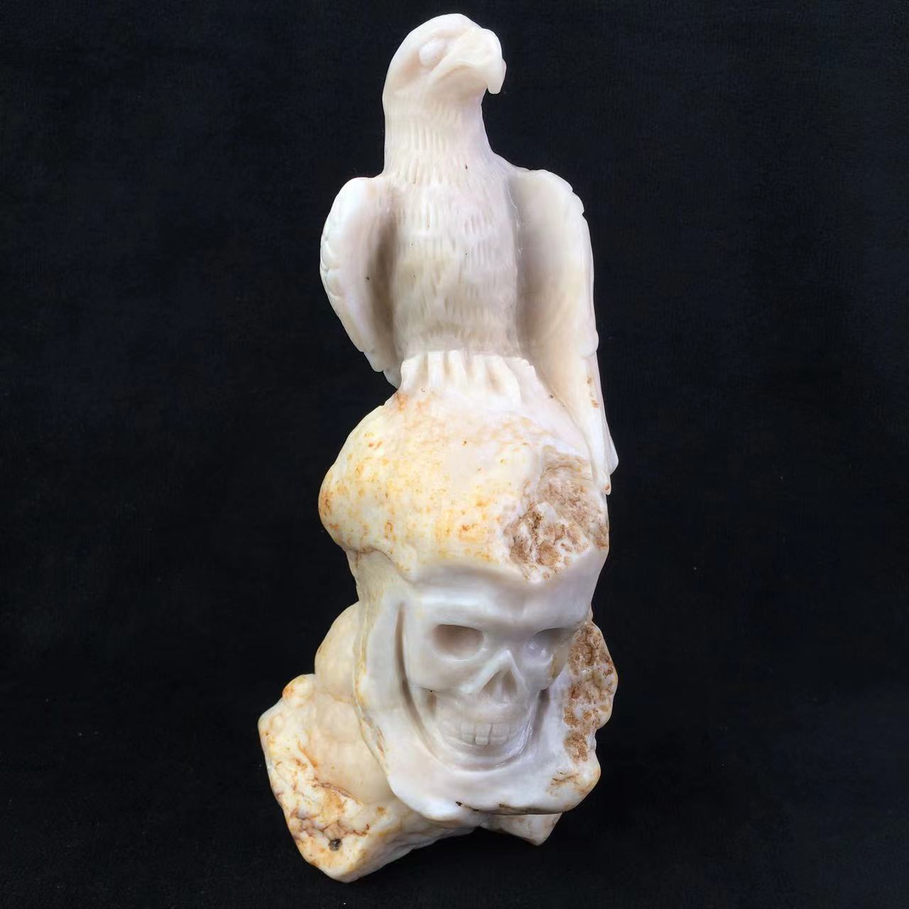 Wholesale High Quality Natural Healing Decorative Crystal Skulls White agate /jade Skulls With Eagle