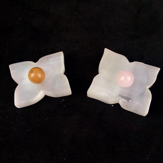 Wholesale high quality reiki natural crystal selenite petal bowl for decoraiotion