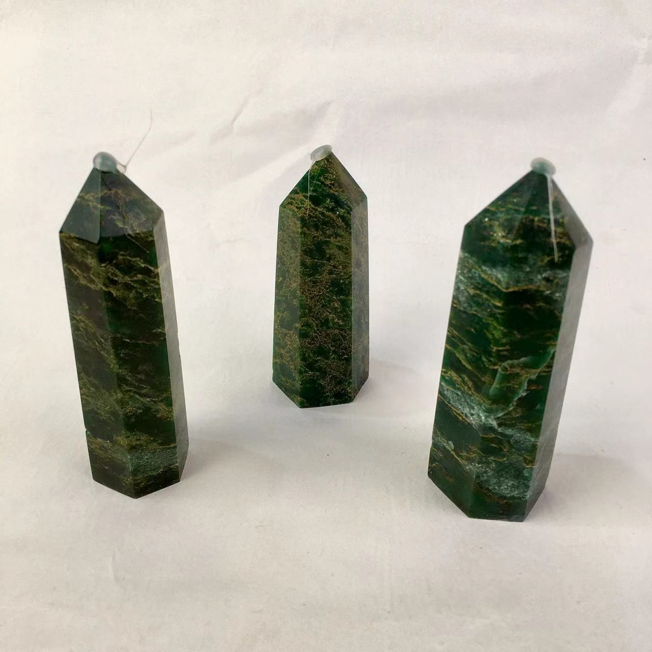 Wholesale High quality emerald Tower Natural Crystal for Decoration 1kg