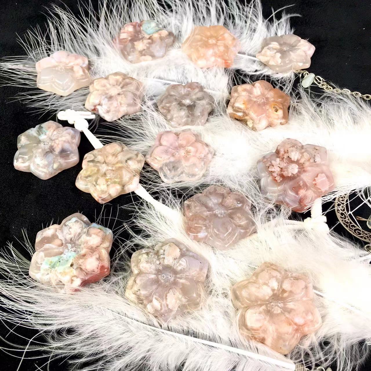 Wholesale Hand carved Natural Sakura Agate Flower  For Decoration