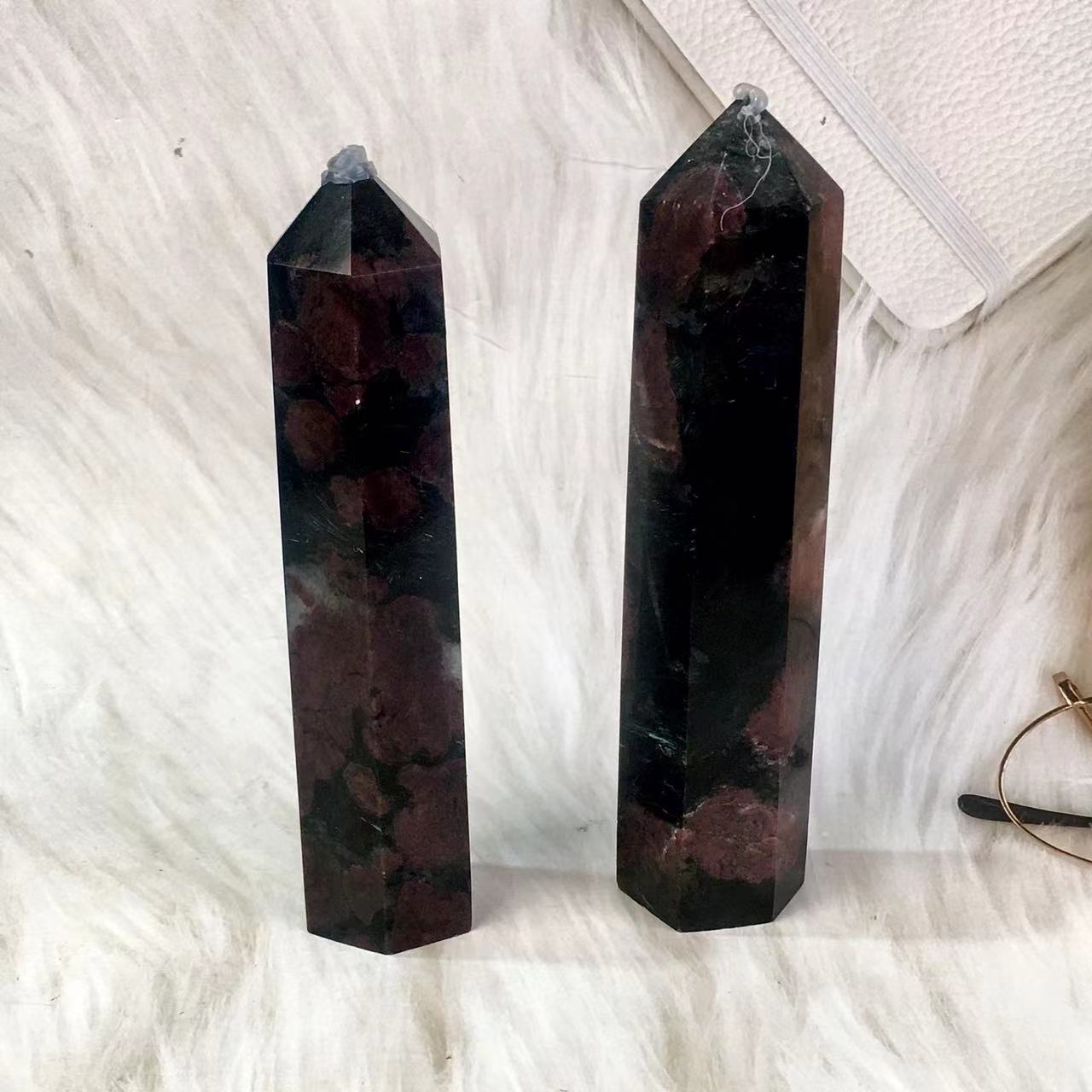 Wholesale high quality  fireworks garnet crystal  tower for  decoration 1kg