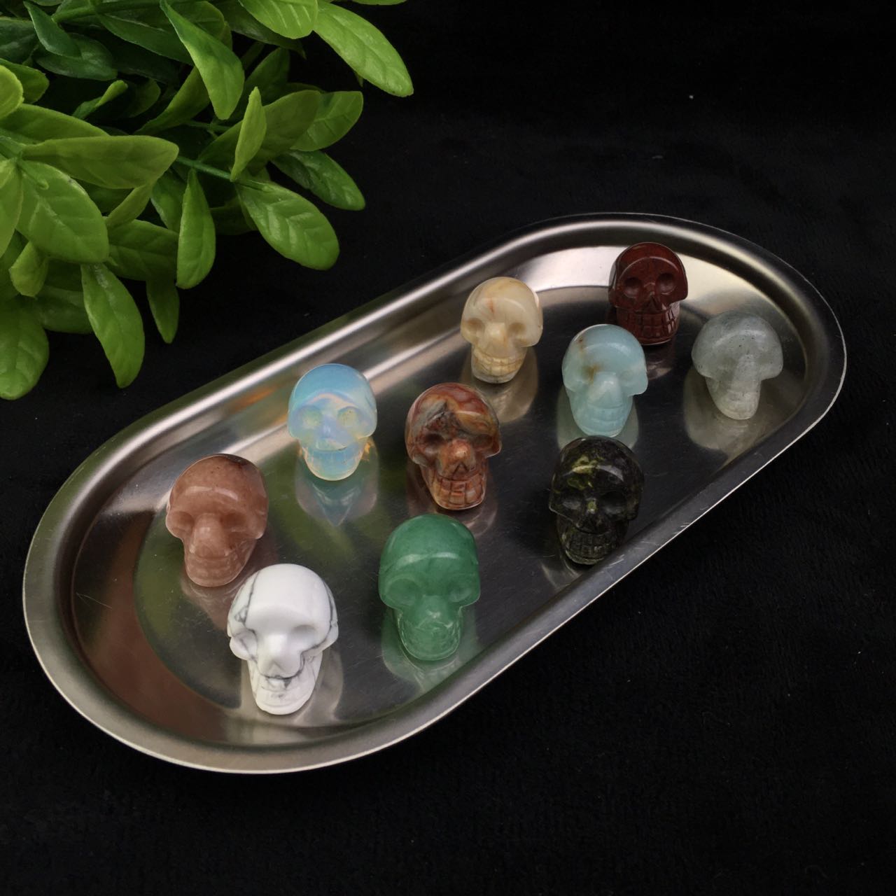 Wholesale  Natural Healing Mini skull carving for decoration