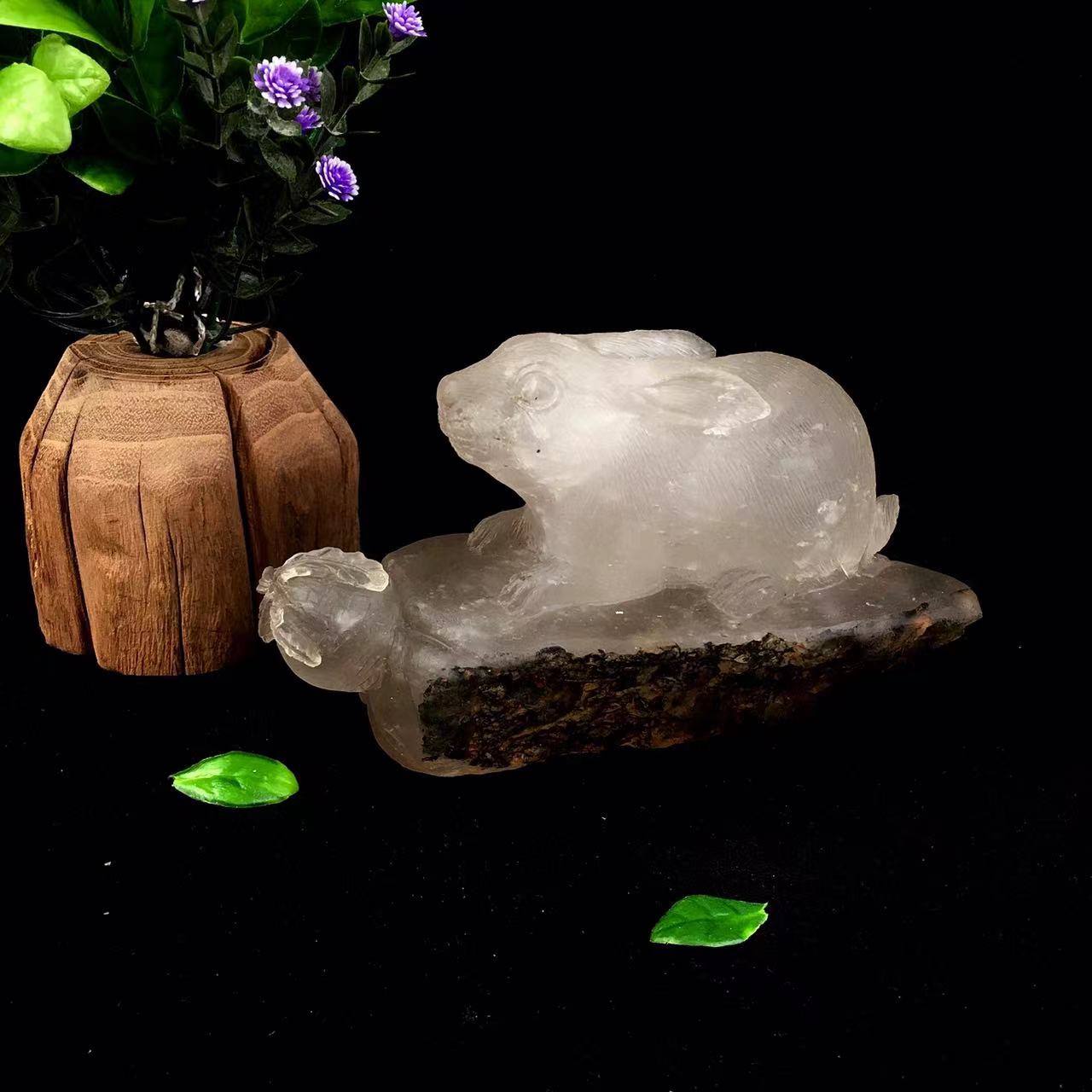 Wholesale natural crystal carving pieces clear quartz white rabbit bunnies hand-carved for home decoration