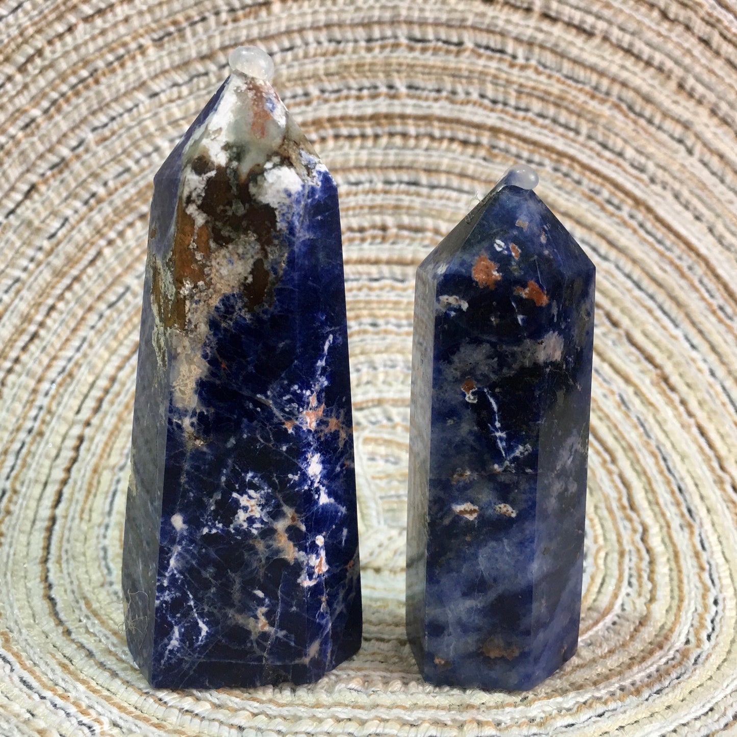 Wholesale Natural Healing Quartz Crystal Sodalite Tower for decoraiotion 1kg