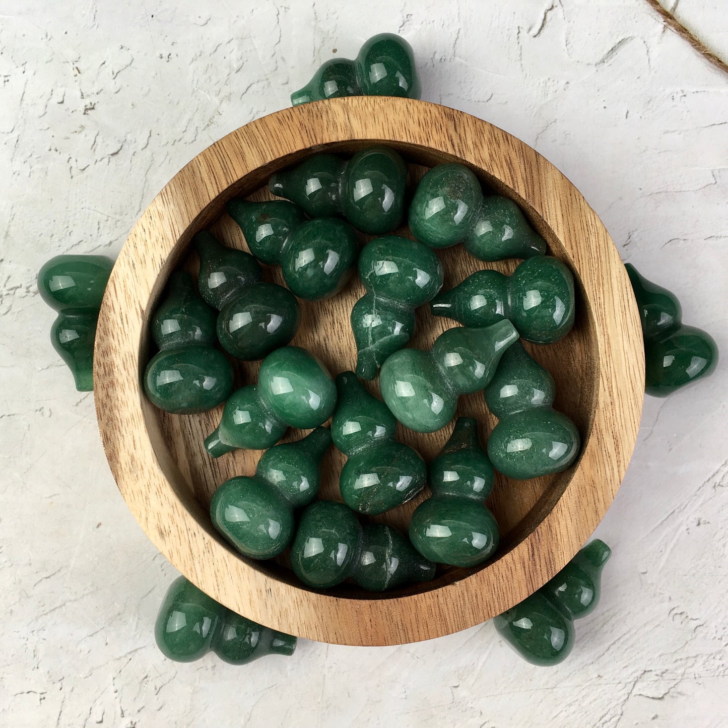 Wholesale high quality reiki natural crystal green aventurine gourd Love stone  for decoraiotion