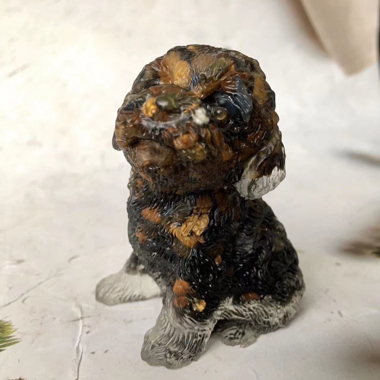Natural Crystal Chips Resin Crystal Bear/ Elephant/Lion head /Dog Carvings Healing Stone Chips for Sale