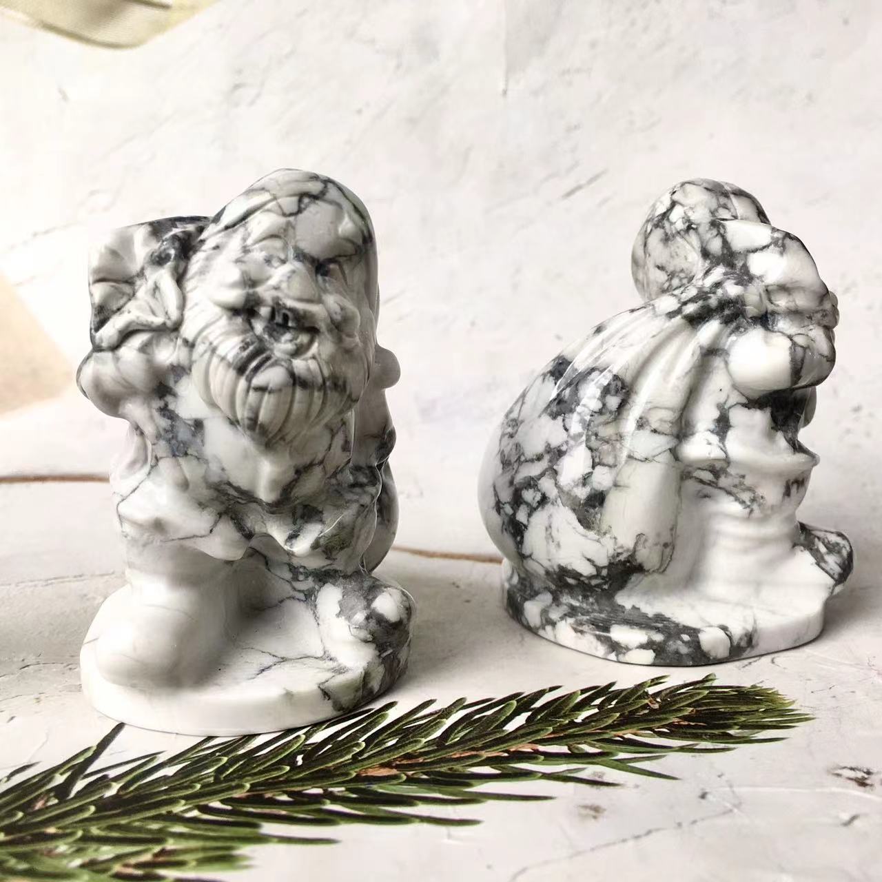 Wholesale Hand Carved  Christmas Healing Crystal Carvings Santa Claus For Christmas Present