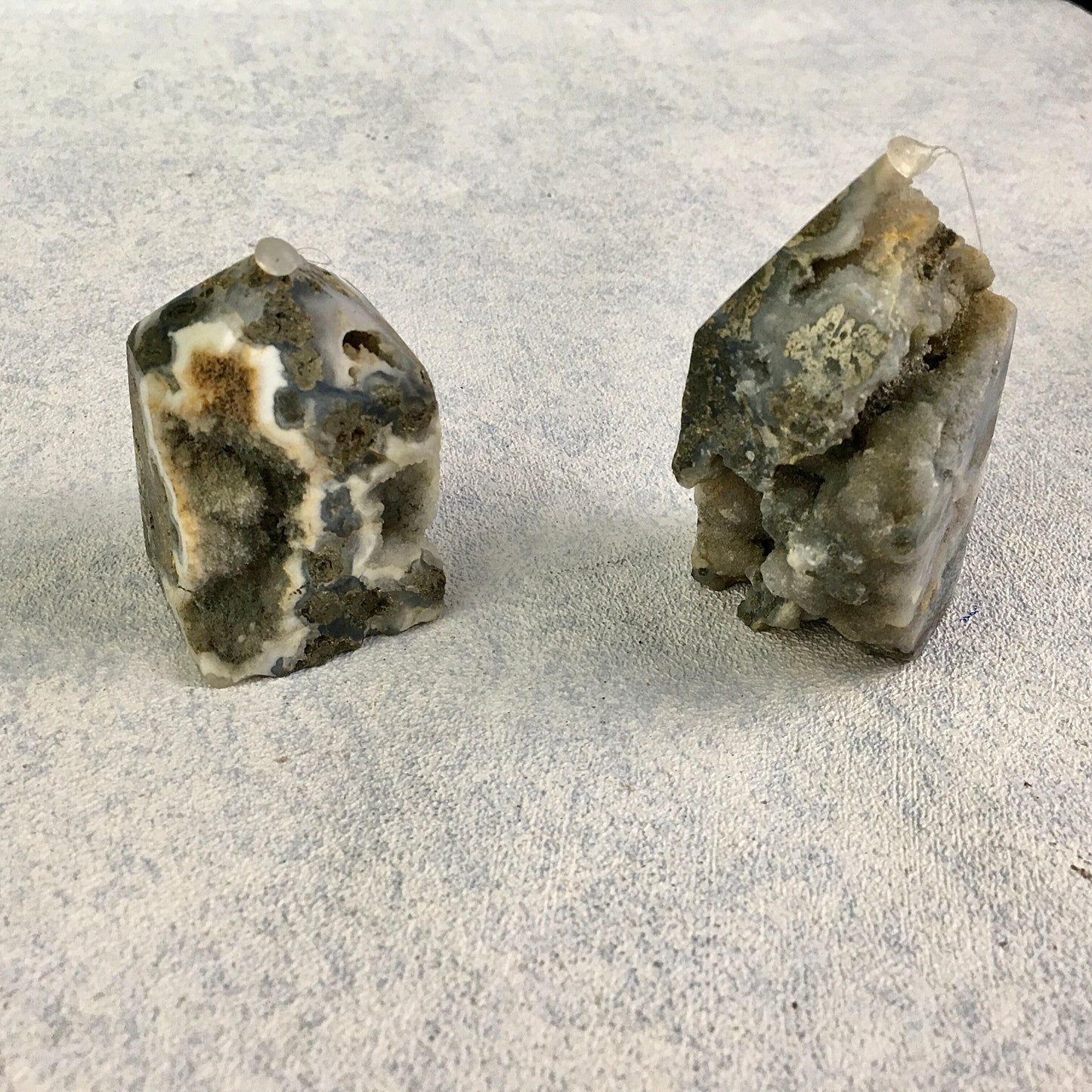 Wholesale natural Pyrite agate tower for decoraiotion 1kg