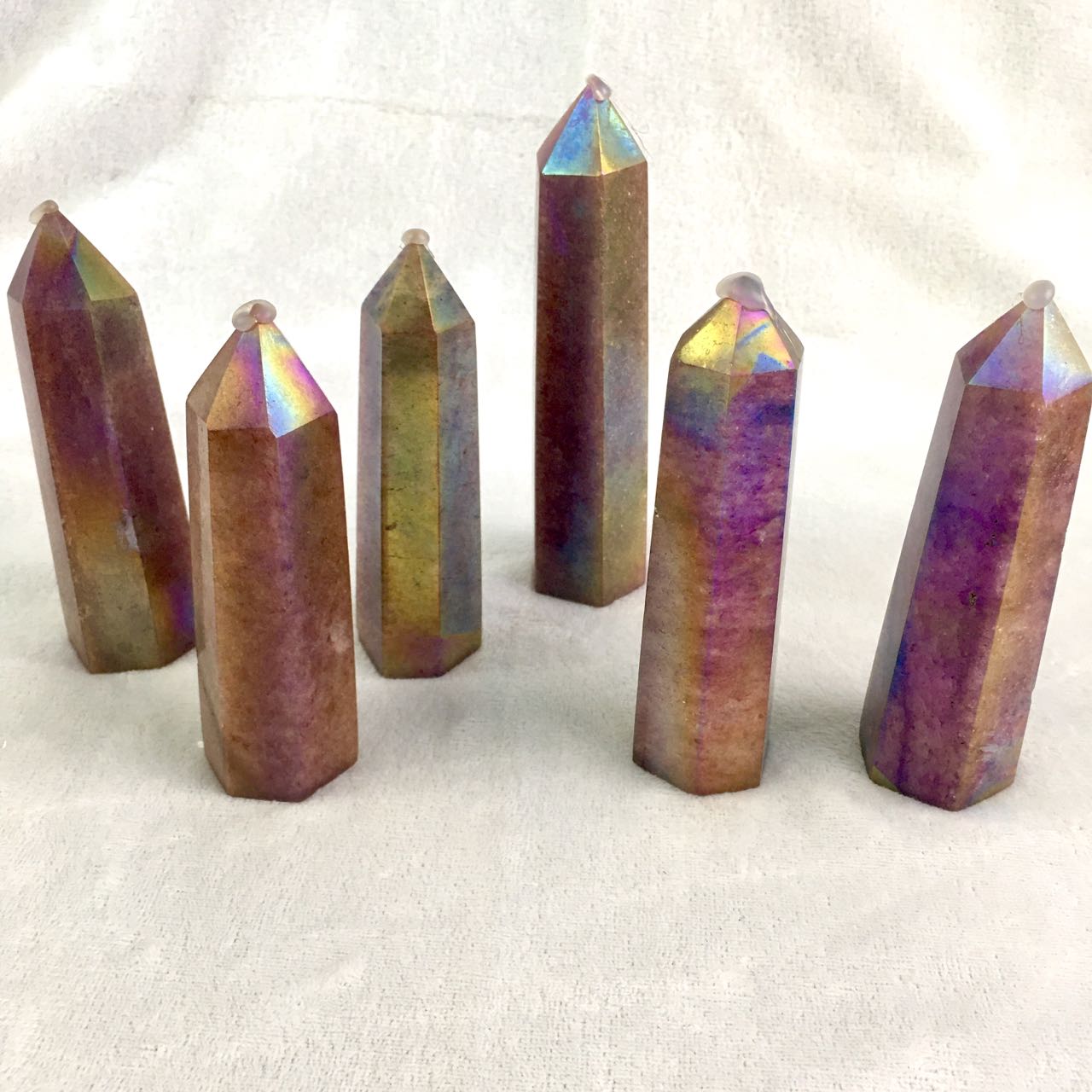 Wholesale high quality reiki natural Aura strawberry Healing stone tower  for decoraiotion 1kg