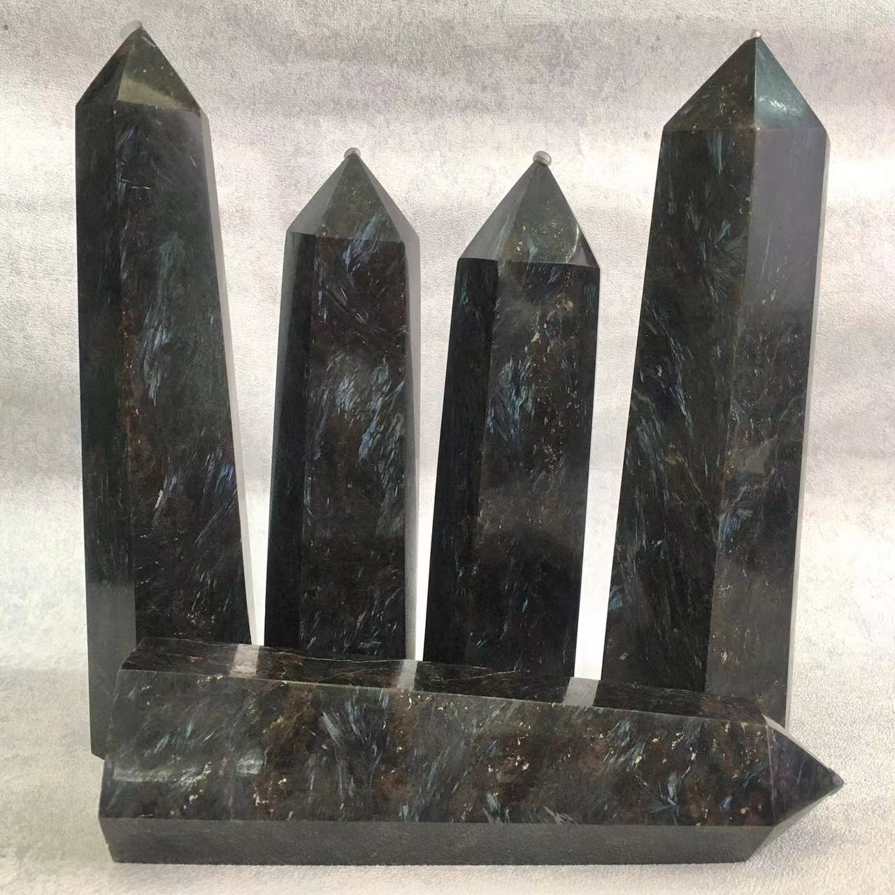 Wholesale Natural quartz crystal Fireworks  tower for decoration 1kg