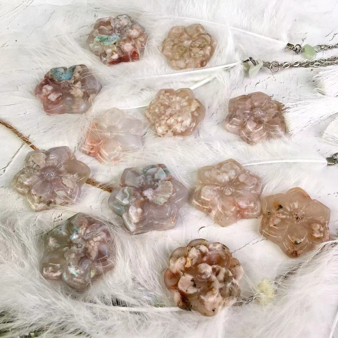 Wholesale Hand carved Natural Sakura Agate Flower  For Decoration