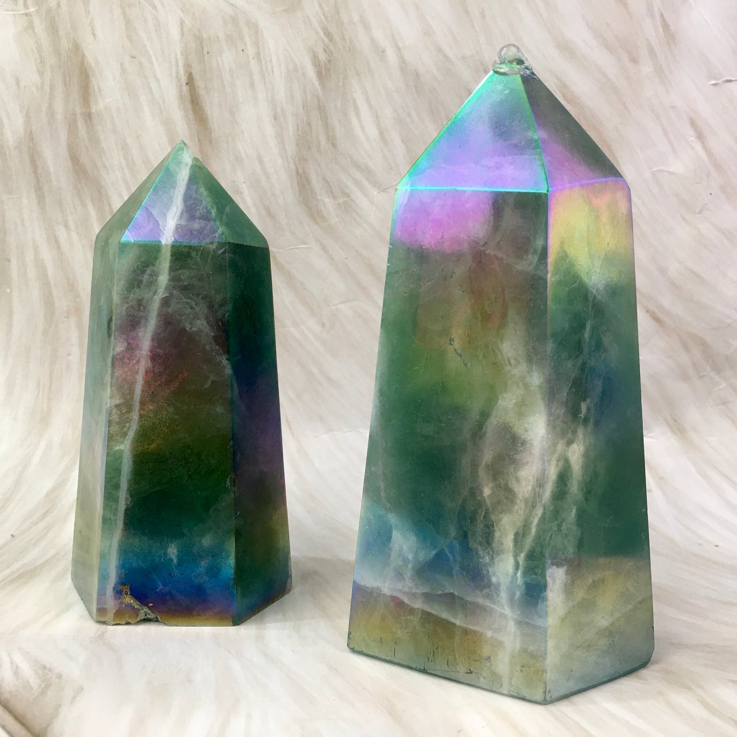 Wholesale high quality reiki natural Aura green fluorite Healing stone tower  for decoraiotion 1kg