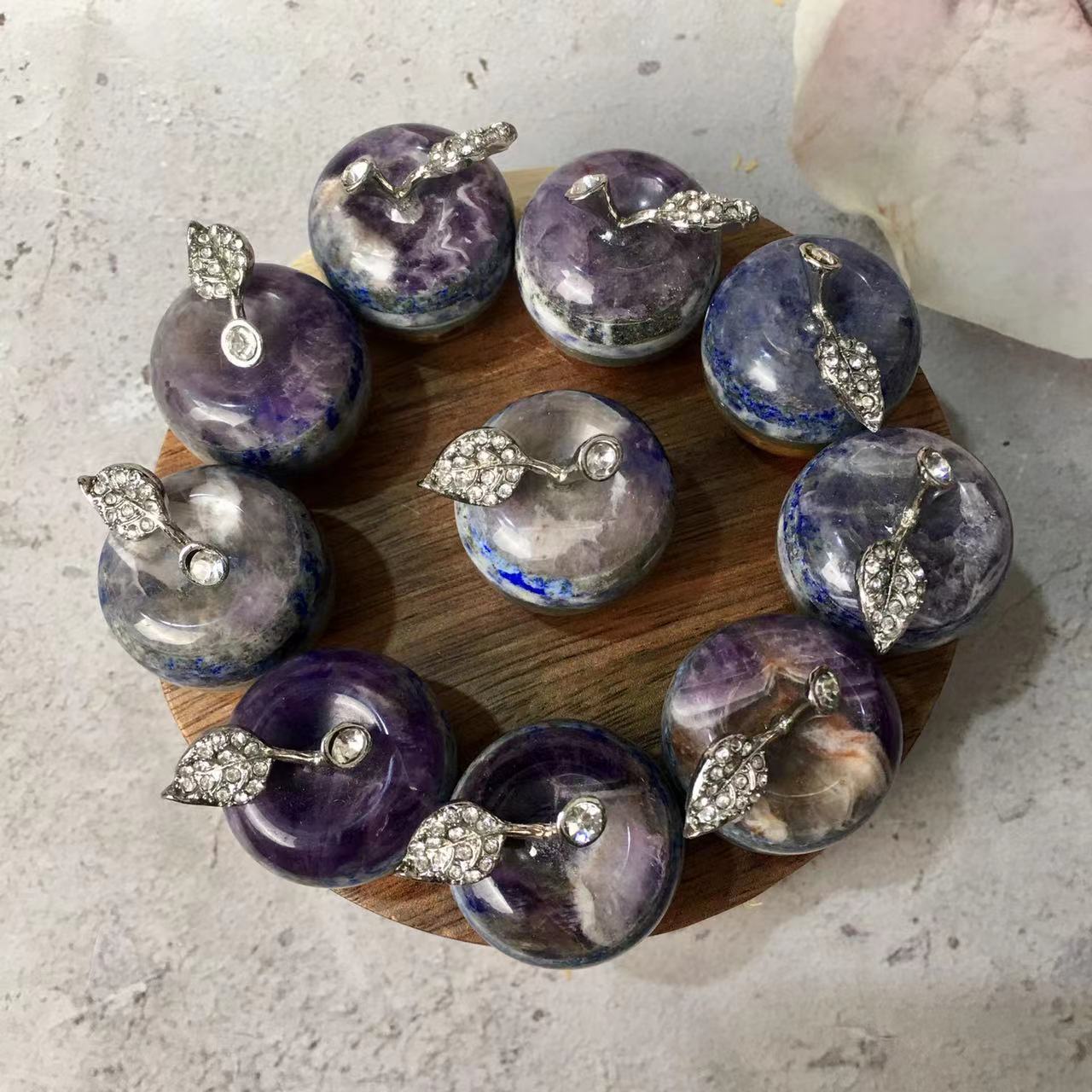 Wholesale Natural Crystal Healing Chakra Apple  Crystal Stones 7 Chakra Apple For Gift