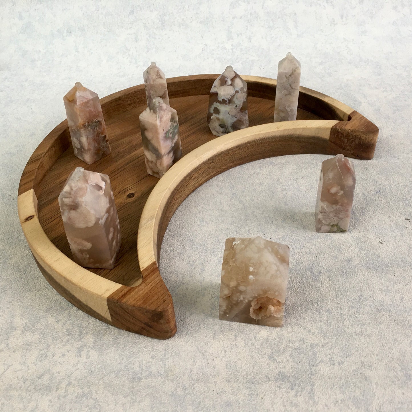 Wholesale Natural Quartz Crystal Sakura Agate  Tower for decoraiotion 1kg