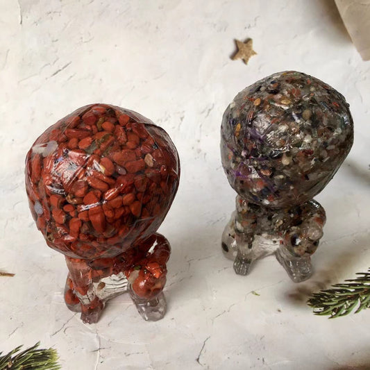 Wholesale  Resin Chip Carving Crafts Natural Spider People/Man for Decoration