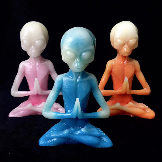 Multi-color Custom Decoration Luminous Alien Natural Crystal Hand Carved Crystals For Ornament
