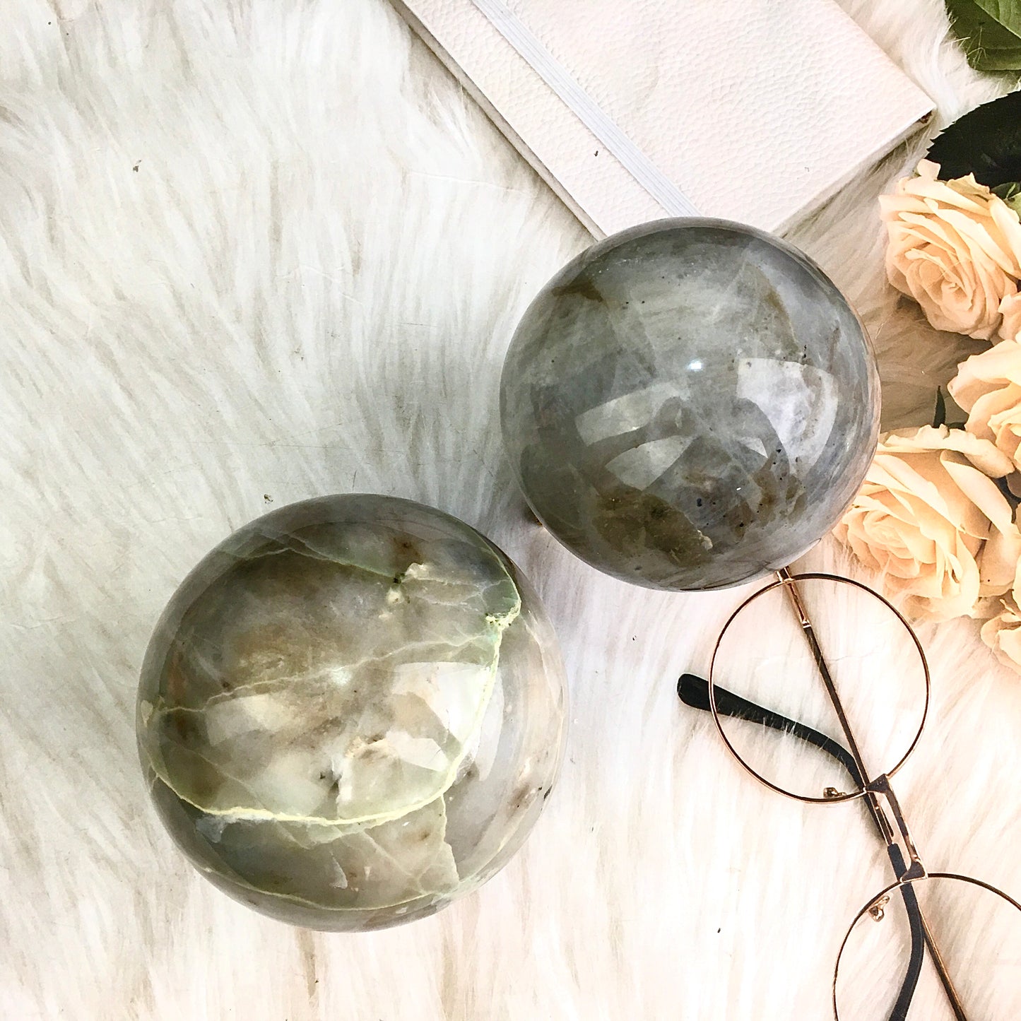 Wholesale high quality reiki natural Grey moonlight sphere for decoration 1kg