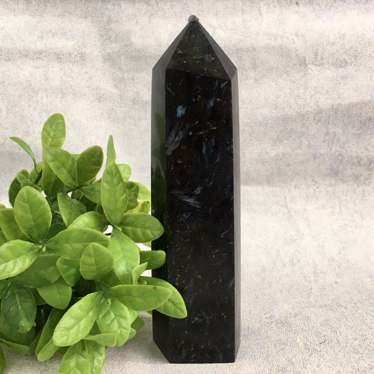 Wholesale Natural quartz crystal Fireworks  tower for decoration 1kg