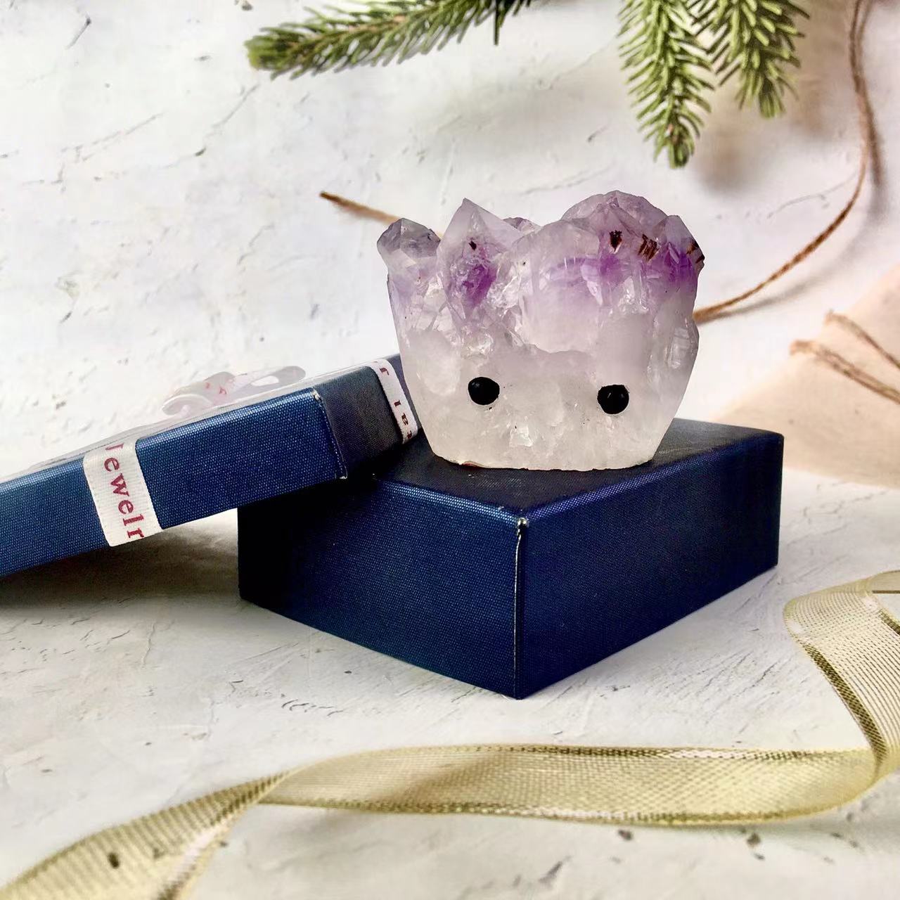 Wholesale Natural Crystal Carving Animal Amethyst Crystal Cluster Hedgehog For Decoration