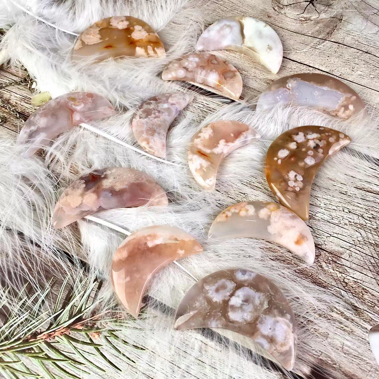 Wholesale Natural  Sakura Agate moon For Decoration