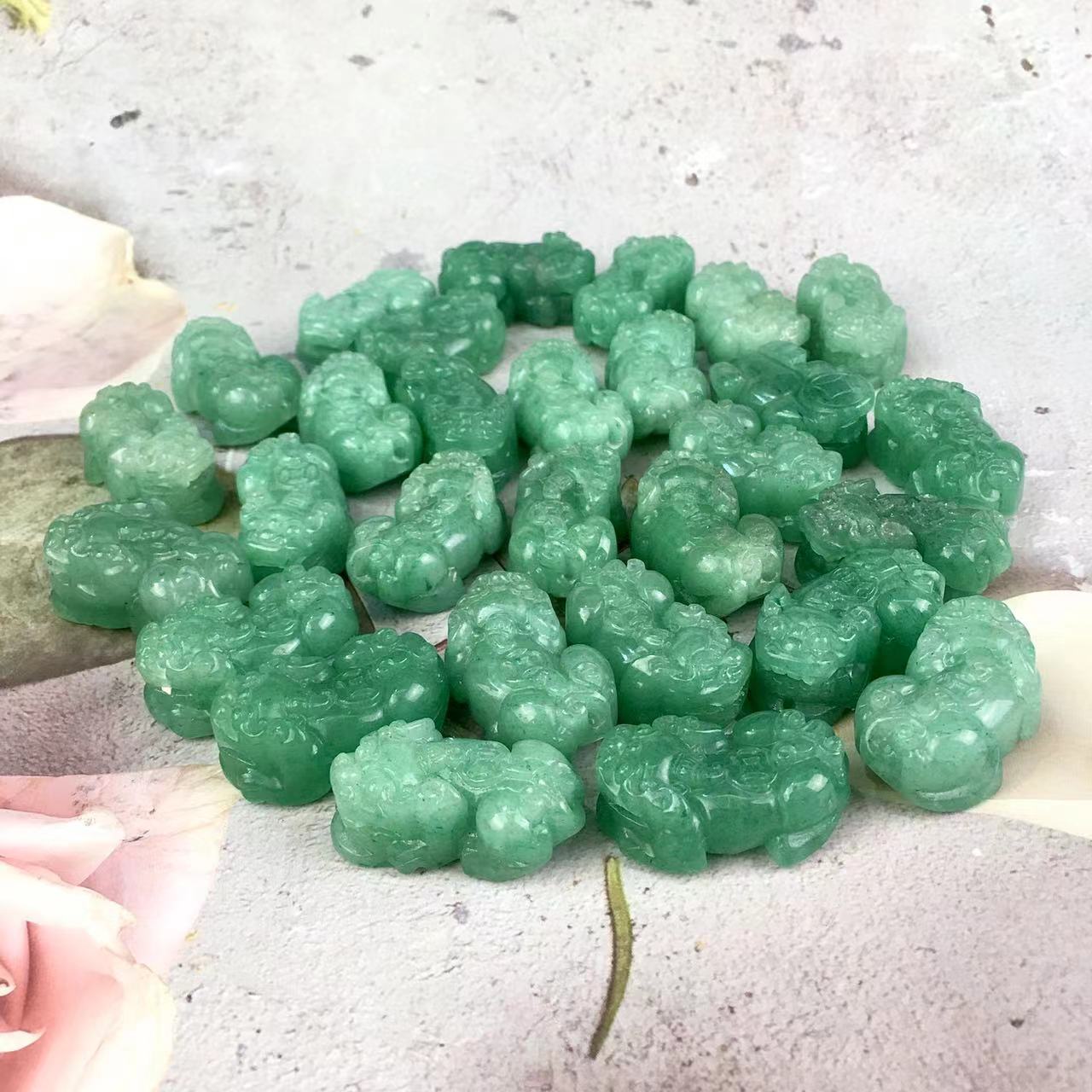 High quality wholesale  Natural Crystal Green aventurine pixiu pendant For Decoration