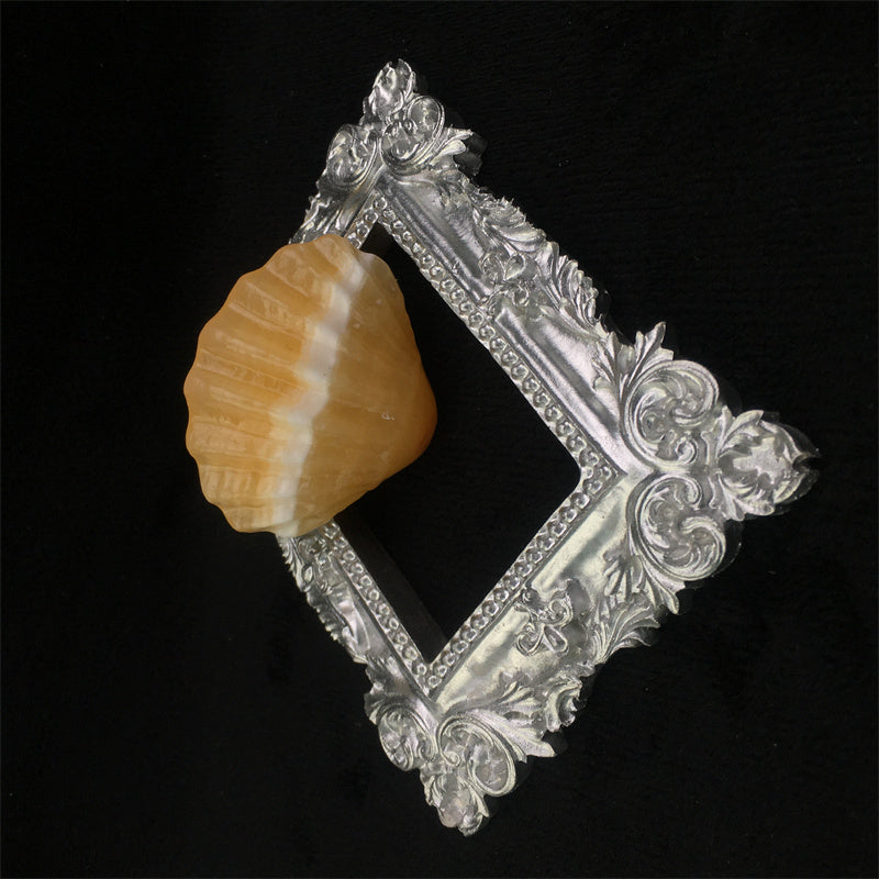 Wholesale high quality reiki natural crystal carving ruby zostite /fluorite /orange calcite shell  for decoraiotion