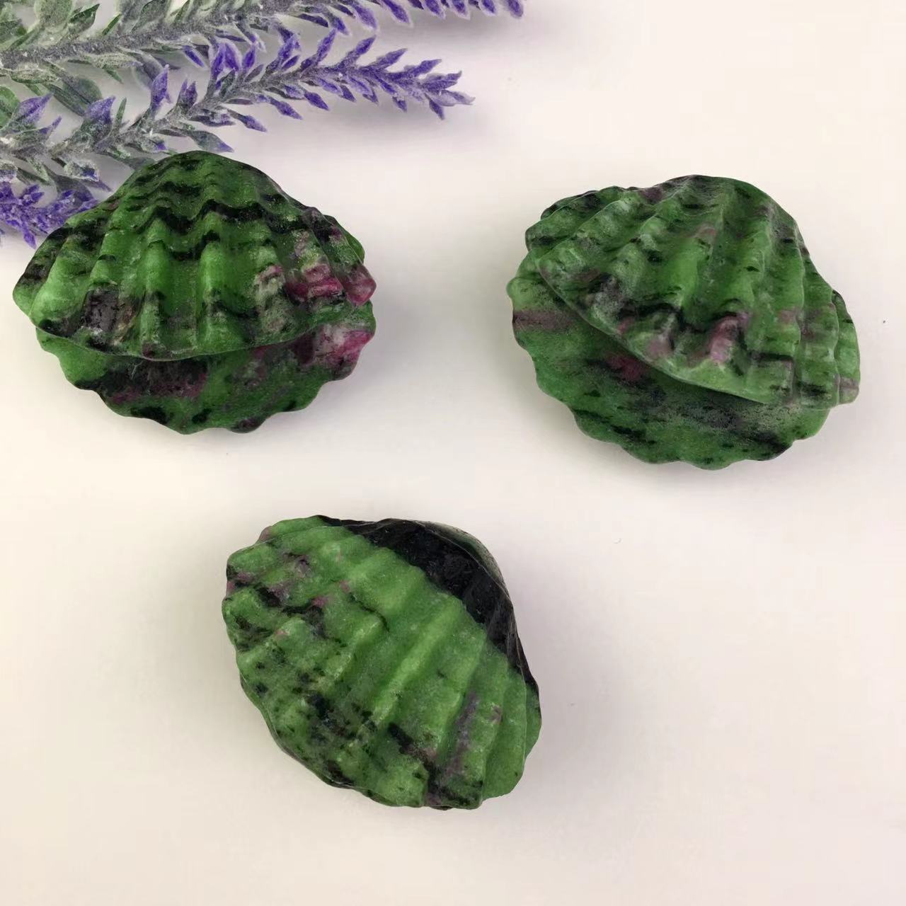 Wholesale high quality reiki natural crystal carving ruby zostite /fluorite /orange calcite shell  for decoraiotion
